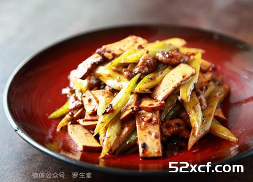 豆干芹菜炒肉片的做法