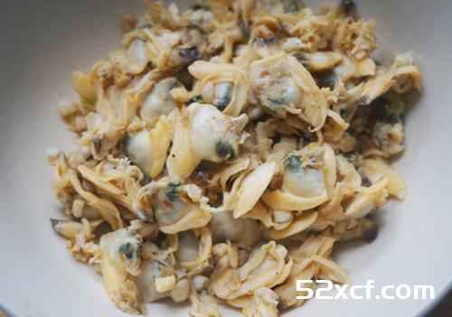 韭菜蚬肉生菜包的做法