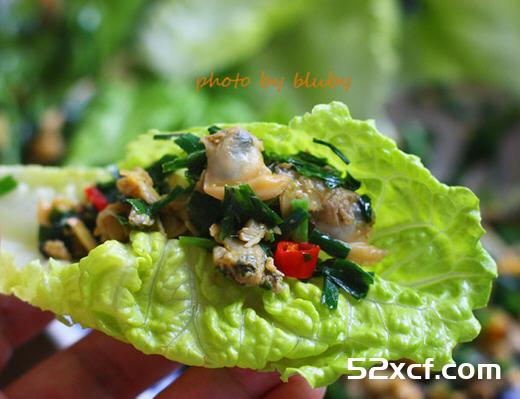 韭菜蚬肉生菜包的做法