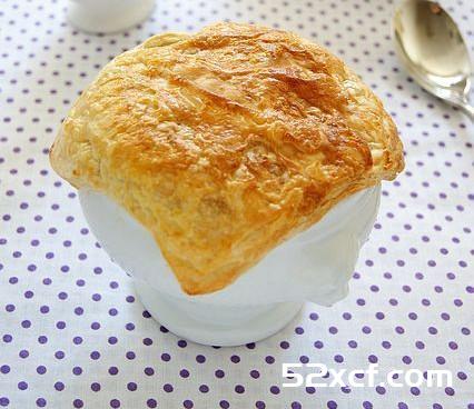 酥皮玉米浓汤的做法