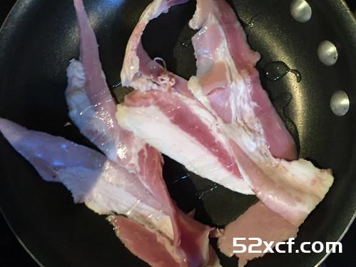 简易版培根蛋饼的做法