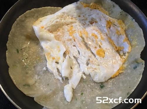 简易版培根蛋饼的做法