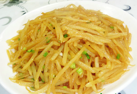 酱油土豆丝的做法