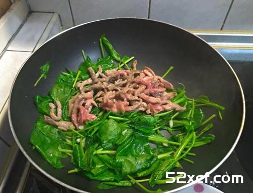 蚝油芥蓝炒牛肉的做法