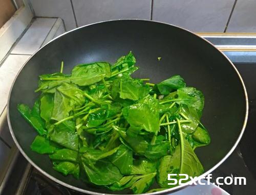 蚝油芥蓝炒牛肉的做法