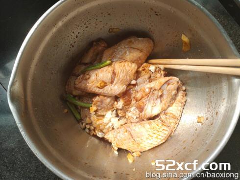 蒜香炸鸡翅家庭做法