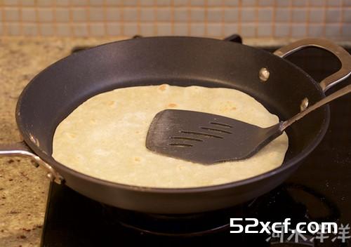 香辣脆鸡烙饼卷的做法