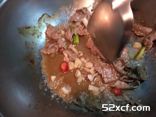 葱爆牛肉之维力炸酱的做法