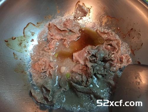 葱爆牛肉之维力炸酱的做法