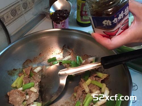 葱爆牛肉之维力炸酱的做法