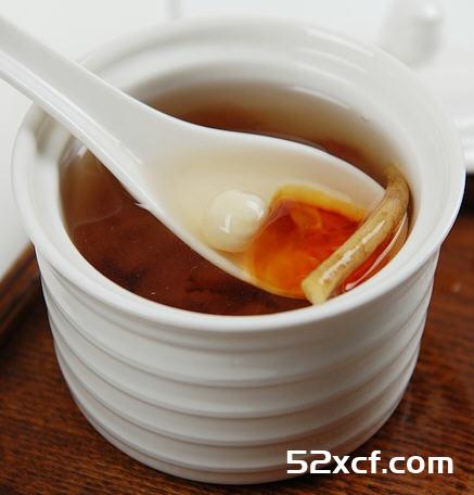 西洋参莲子炖桃胶的做法教
