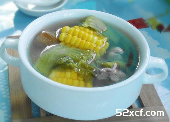 芥菜玉米瘦肉汤的做法
