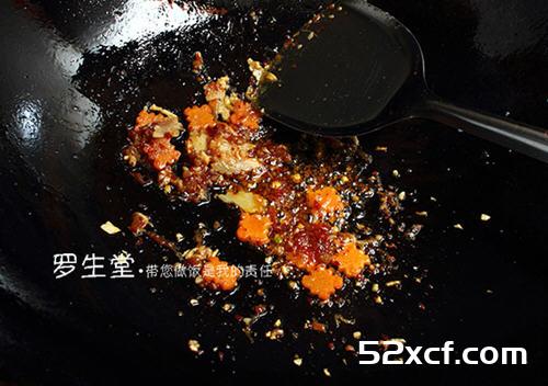 酱爆春笋鲜蚕鱼片的做法