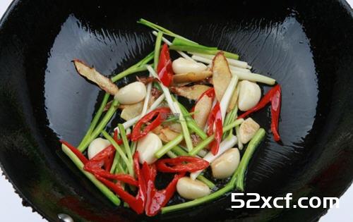 台湾三杯鸡的正宗做法