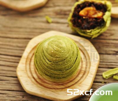 抹茶红豆蛋黄酥的做法