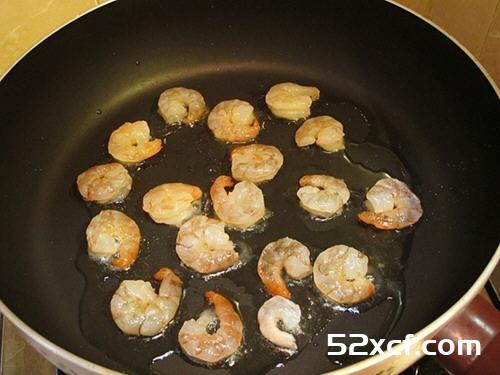 南瓜海鲜煎饼的做法