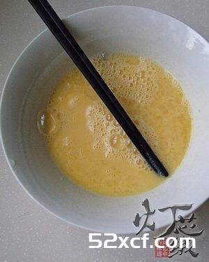 鸡蛋葱花薄饼的做法