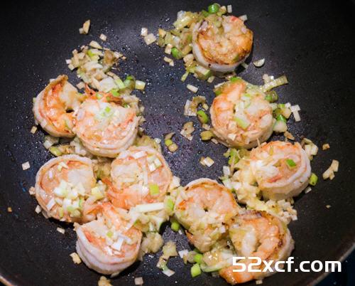 日式中华料理：干烧辣炒虾仁