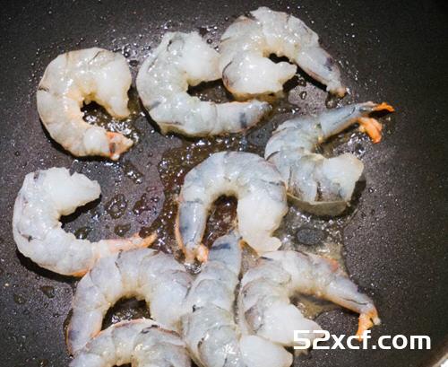 日式中华料理：干烧辣炒虾仁