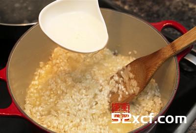 野生菌菇意大利烩饭的做法图解