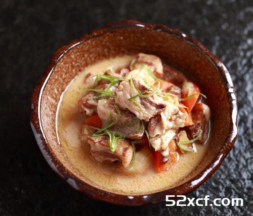 腐乳炖羊腩的做法