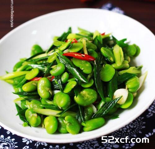 蚕豆炒蒜苗的做法