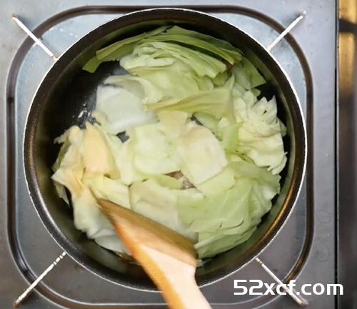 蔬菜炖牛奶汤的做法