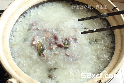 皮蛋猪肝粥的做法