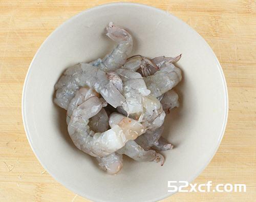 茄汁荔枝虾仁的做法