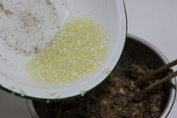水饺馅的调制方法,怎样调出鲜嫩多汁的饺子馅