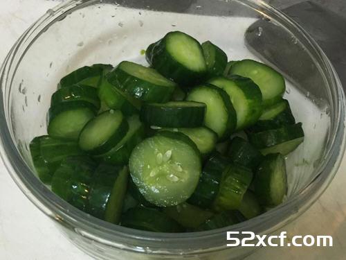 白醋凉拌黄瓜的做法