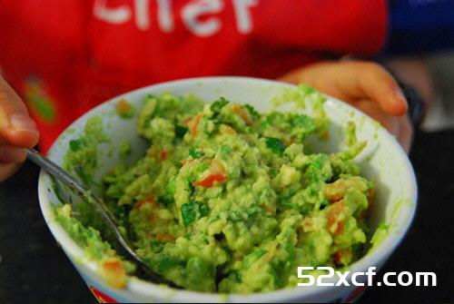 墨西哥牛油果蘸酱Guacamole的做法