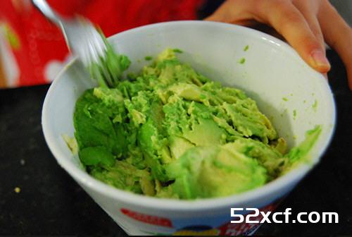 墨西哥牛油果蘸酱Guacamole的做法