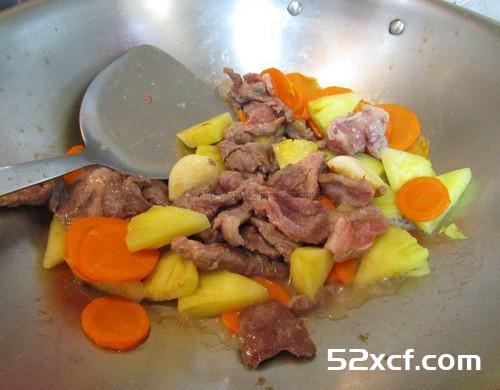凤梨塔香猪肉的做法