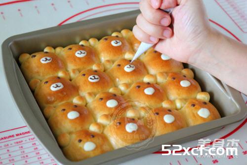 小熊挤挤面包的做法