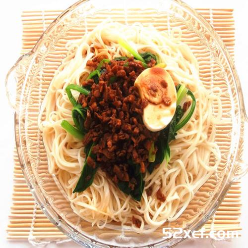 肉末菠菜蛋面的做法