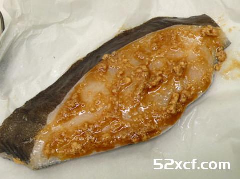 腐乳蒸鳕鱼的做法