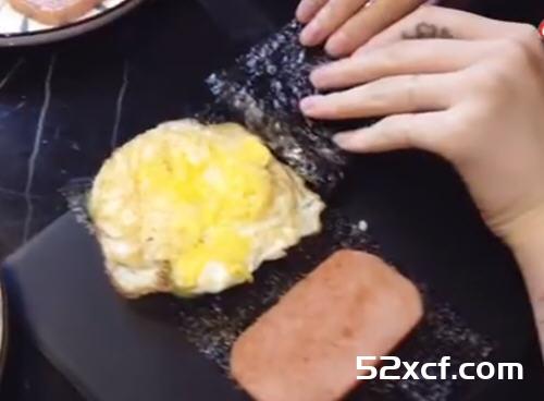 王霏霏孟佳一口销魂包饭