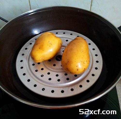 土豆焗鸡蛋的做法