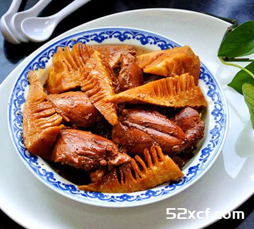 春笋焖鸡的做法