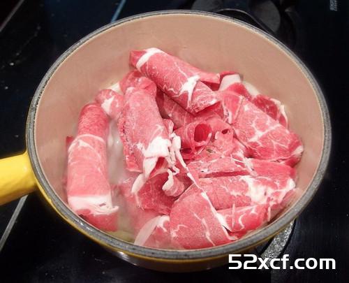 洋葱牛肉烧的做法