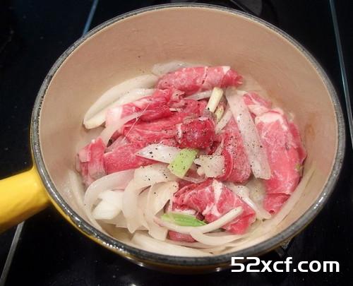 洋葱牛肉烧的做法