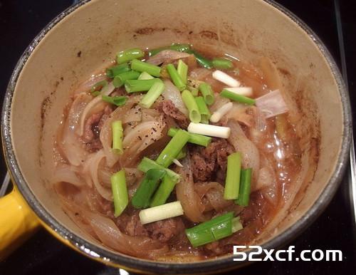 洋葱牛肉烧的做法