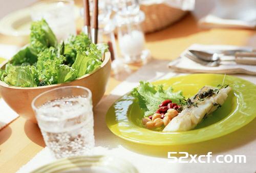 少吃多餐能减肥？其实多量少餐更能瘦