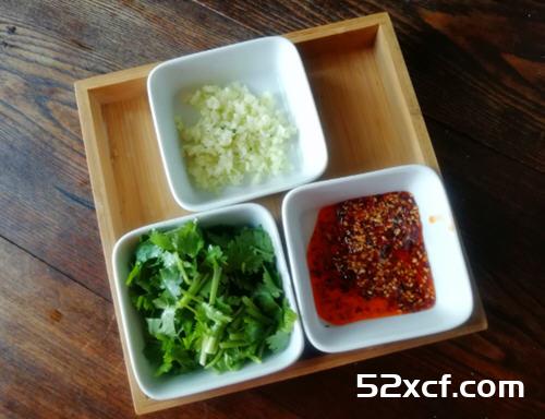黄瓜拌绿豆芽家常做法