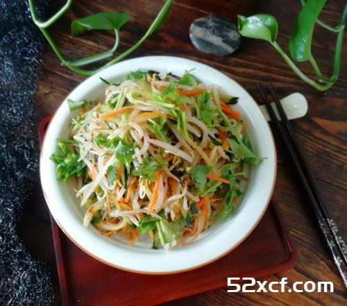 黄瓜拌绿豆芽家常做法