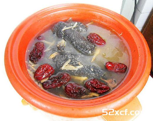 红枣乌鸡煲的做法