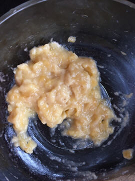 婴儿香蕉牛奶小松饼的做法