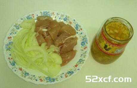 荫凤梨炒鸡肉的做法