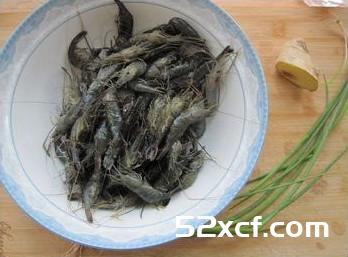 油爆河虾的家常做法